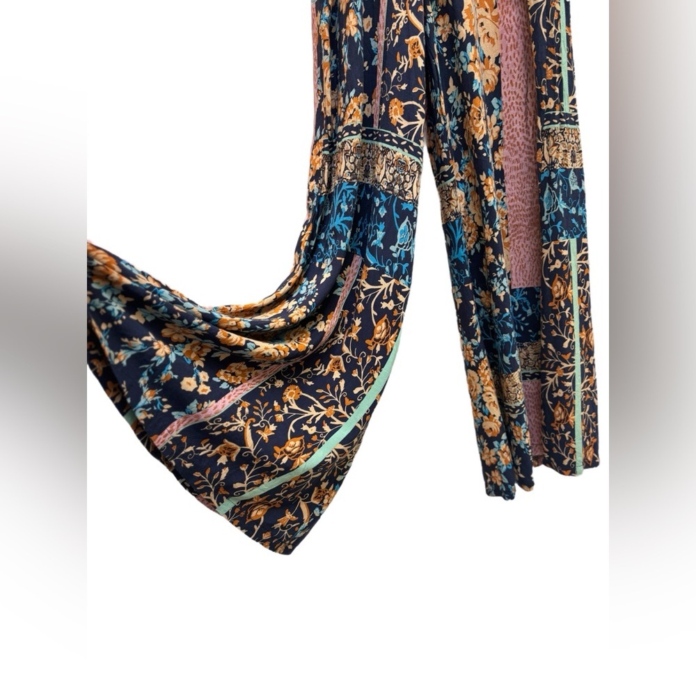JAASE Floral patterned Long pant and 3/4 sleeve Jumpsuit with v neck and tassels - Picture 6 of 11